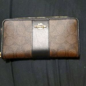 Coach wallet